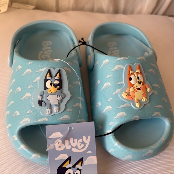 Bluey Clogs New! - Picture 3 of 4